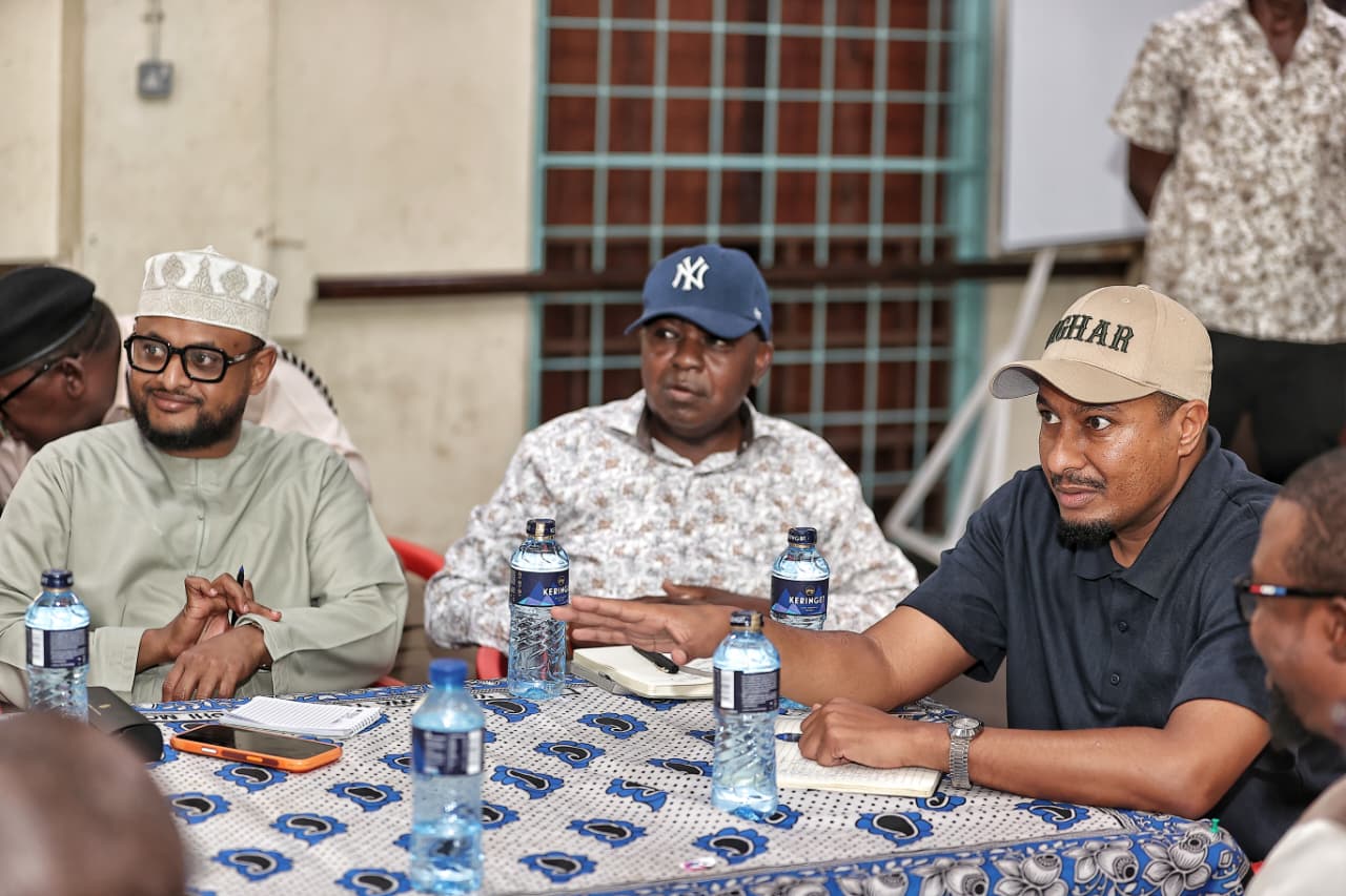 PS Transport,MD KR,Mvita MP, Senator Mombasa and Officials of Little Theatre Club