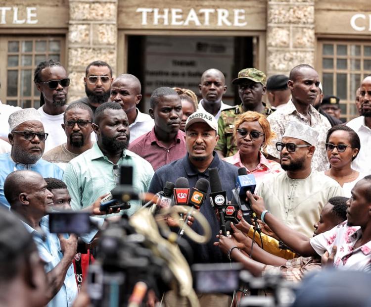 PS Transport,MD KR,Mvita MP, Senator Mombasa and Officials of Little Theatre Club